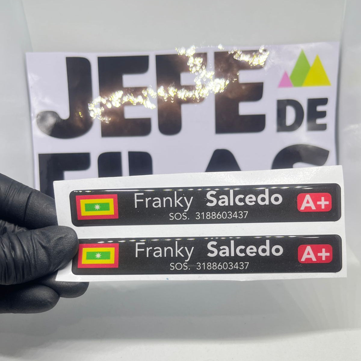 Stickers en vinilo RESINADO. Versión SOS. Pack de 2 GRANDES + 2 PEQUEÑOS.