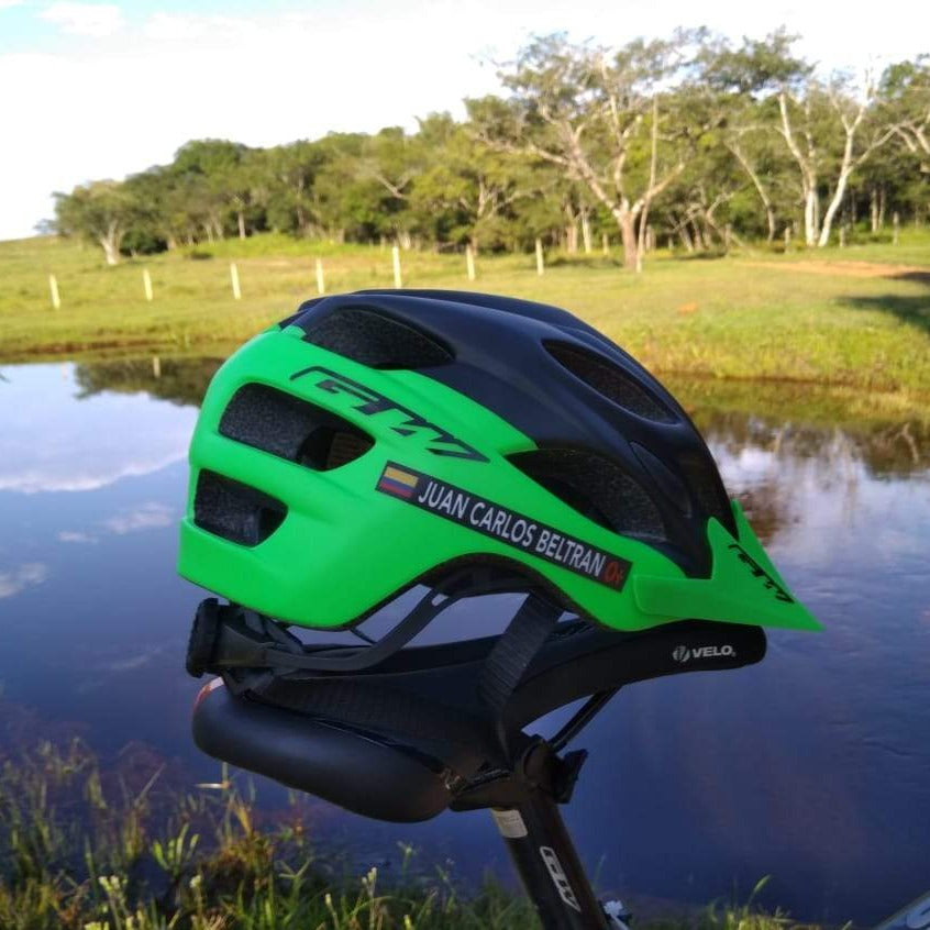 Stickers in Premium Protective Vinyl. Pack of 4 LARGE + 4 SMALL.