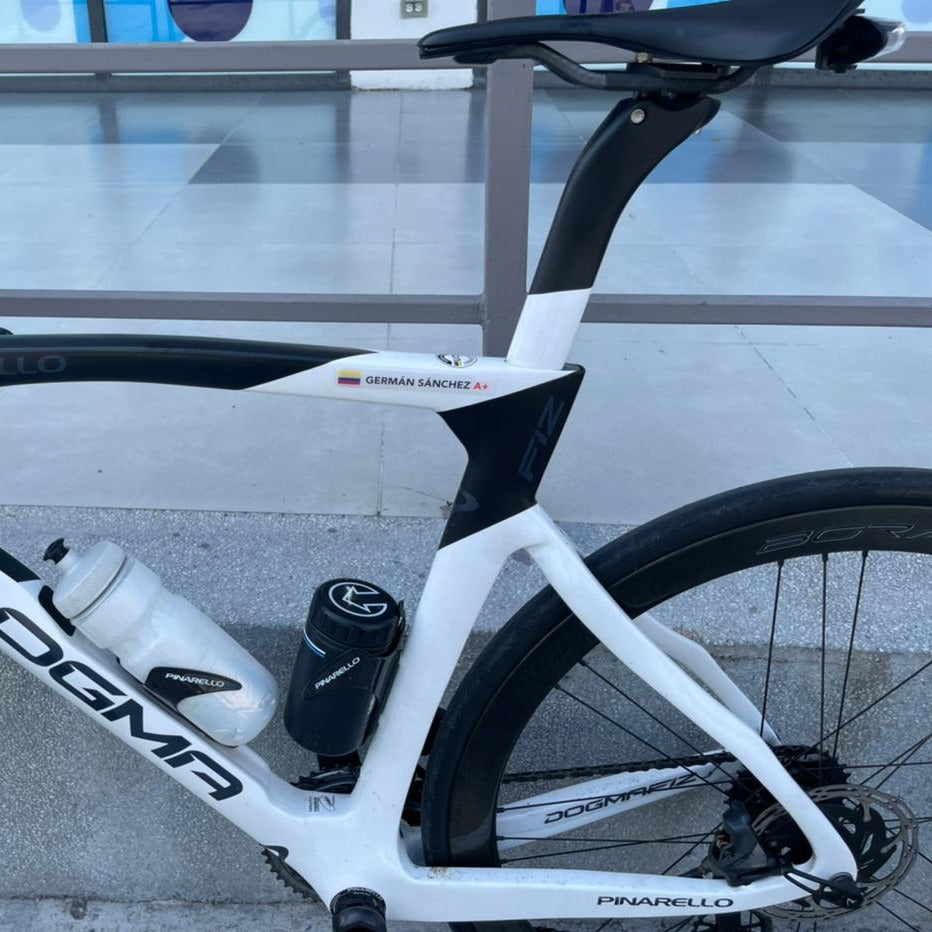 Stickers in Premium Protective Vinyl. Pack of 4 LARGE + 4 SMALL.