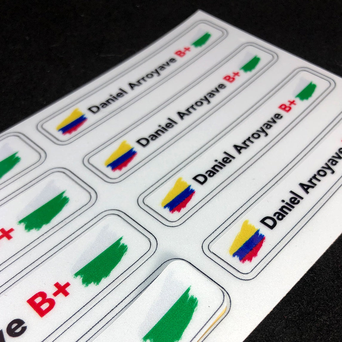 Stickers en Vinilo LAMINADO REFLECTIVO. Diferentes versiones. Pack 8 GRANDES + 8 PEQUEÑOS.