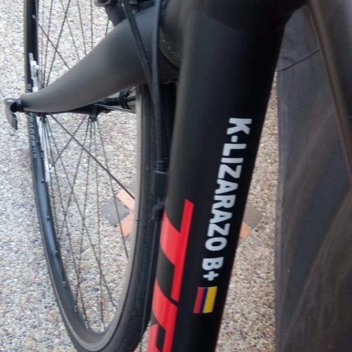 Stickers en vinilo de CORTE. Pack de 2 GRANDES + 2 PEQUEÑOS.